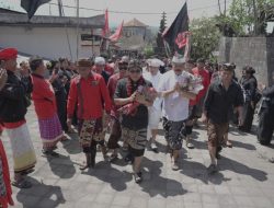 Paguyuban Desa Adat Padangan Ucapkan Terima Kasih kepada Bupati Giri Prasta