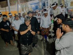 Bupati Giri Prasta Hadiri Upacara Pitra Yadnya Ngaben Masal dan Nyekah Masal Banjar Adat Penikit