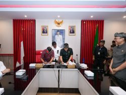 Pemkab Badung dan Bangli Tandatangani MoU Pembangunan antar Daerah