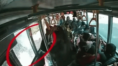 Baru Diresmikan, Bus Trans Jatim Koridor V Surabaya-Bangkalan Dilempari Batu hingga Kaca Retak
