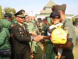 Komandan Kodim Pimpin Upacara Kenaikan Pangkat Personel Kodim 0812/Lamongan