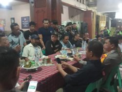 Kapolda Sulsel Ngopi Bareng Bersama Wartawan