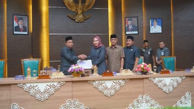 Rapat Paripuna Raperda Perubahan 2025, Dinansyah Yakin Pemerintah Batola Akan Maksimal Tingkatkan Kinerja