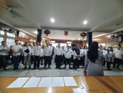 Ketua PPS Kelurahan Benua Melayu Darat, Pontianak Selatan Lantik 351 Anggota KPPS Pikada