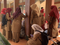 Proses Seleksi PPPK Dinilai Tidak Sesuai, Puluhan Guru Honorer Datangi DPRD Padang Pariaman