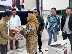 Rekapitulasi KPU Rampung, Tina – Yuki Menangi Pilkada 2024 Kabupaten Mamuju