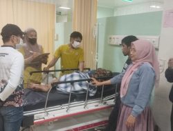 Dijemput dan Diantar Tim Medis PKM Borong Rappoa, Kake Ali Tiba di RSU Sultan Daeng Radja