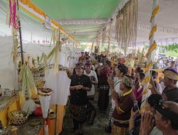 Bupati Badung Giri Prasta Hadiri Karya di Desa Adat Dencarik, Banjar, Buleleng