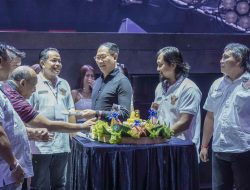 Hadiri Peringatan HUT Ke-8 Mangupura Riders, Wabup Suiasa: Apresiasi Kontribusi Positif, Pentingnya Solidaritas dan Sinergi