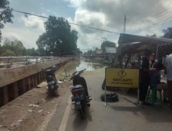 Jalan Provinsi Desa Sungai Turak Kabupaten HSU Menuju Tabalong Amblas