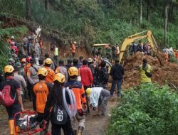 Longsor di Pekalongan Jateng, 20 Orang Meninggal