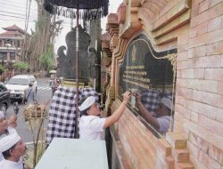 Tandatangani Prasasti, Bupati Badung Nyoman Giri Prasta Resmikan Kantor Perbekel Sibanggede