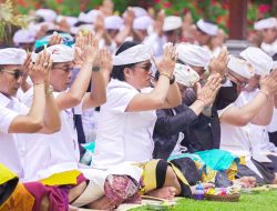 Lestarikan Budaya dan Lingkungan Bupati Badung Hadir di Upacara Mapag Toya, Tawur, dan Pakelem