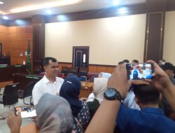 Majelis Hakim Vonis Bebas Doni Rahmat Samulo dan Terdakwa Lainnya Divonis Bersalah&nbsp;