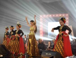 Asrilia Kurniati Luncurkan Single Pemuja Tahta Tepat Dihari Ultah