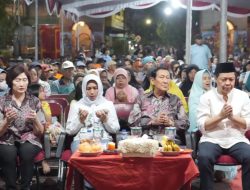 Wujud Harmoni di Kota Mojokerto, Buka Bersama di Klenteng Hok Sian Kiong