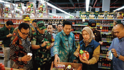Jelang Lebaran, Forkopimda Sidak Supermarket buat Pastikan Produk di Sidoarjo Aman