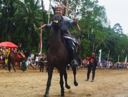 Pacu Kuda di Padang Pariaman