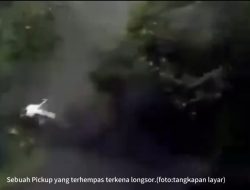 Longsor Pacet-Cangar Telan Pikap dan Minibus, Diduga Ada Korban Jiwa