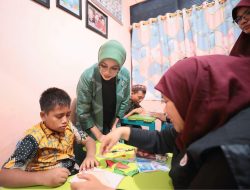 Serahkan Bantuan Terapi Anak Disabilitas di Sidoarjo, Fatma Gus Ipul Ingatkan Inklusivitas di Sekolah