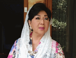 Titiek Puspa Tutup Usia : Warna Suaranya Telah Hening, Tapi Karyanya Abadi