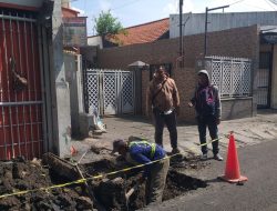 Warga Kedung Tarukan Surabaya Keluhkan Proyek Pipanisasi PDAM Surya