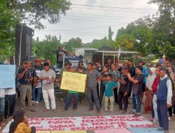 Dianggap Tidak Transparan Kepala Dispermades Tegal Dituntut Mundur Masyarakat Desa Balaradin