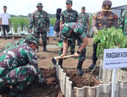 Meninjau Unit Kompi Produksi Kodim 0713 Brebes, Pangdam Diponegoro: Kunci Kemajuan Daerah adalah SDM