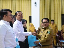 Serahkan SK Pengangkatan 46 CPNS, Bupati John Kenedy Azis: Ingat Pesan Saya!
