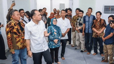 Cegah Kenakalan Remaja, Pemkot Surabaya Siapkan Aturan Jam Malam untuk Anak