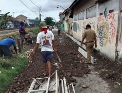 Kades Adiwerna Kabupaten Tegal Mengeluh, Masyarakat Komplain Jalan Rusak