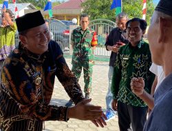 Bupati Batola Bahrul Ilmi Serahkan Sapi Kurban Presiden RI ke Warga Desa Tatah Mesjid