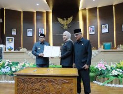 Pemkab dan DPRD Batola Setujui Raperda Pertanggungjawaban APBD 2024