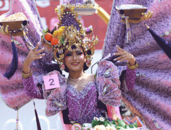 Banyuwangi Ethno Carnival 2025, Angkat Tema Tradisi Ngelukat dan Dimeriahkan Kehadiran Putri Indonesia
