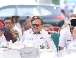 Wagub Sulbar Hadiri Pelepasan Sandeq Silumba di Pantai Bahari Polman