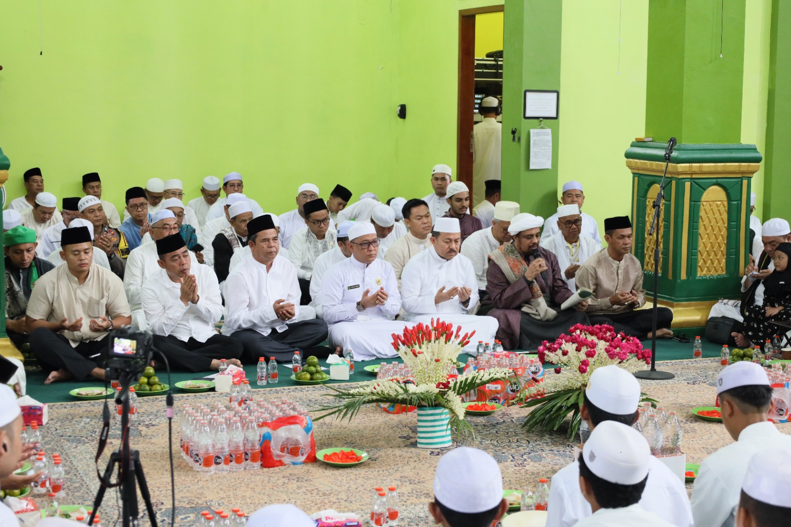 Ribuan Umat Doakan Ulama Besar di Haul Ke-130 dan Milad Ke-325