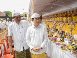 Bupati Badung Adi Arnawa Hadiri Karya Atma Wedana Desa Adat Kekeran