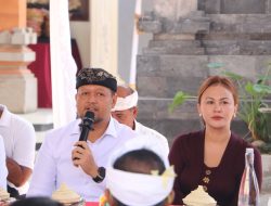 Wabup Badung Hadiri Karya Padudusan Agung di Merajan Tegal Jimbaran