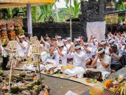 Bupati Badung Sembahyang Bersama di Pura Ulun Swi, Subak Balangan, Kuwum