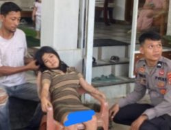 Perempuan Tanpa Identitas Ditemukan Pingsan di Belakang Rumah Warga Patmor Polresta Mamuju Evakuasi ke RS Bhayangkara