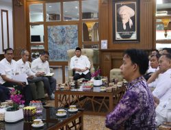 Bupati Batola Paparkan Program Prioritas: Kartu Siap Kerja, Beasiswa, dan Insentif Guru TPA serta Kaum Masjid