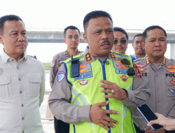 Pantau Arus Libur Akhir Pekan Maulid Nabi, Kakorlantas Polri dan Kemenhub Tinjau Lalu Lintas di Tol Japek