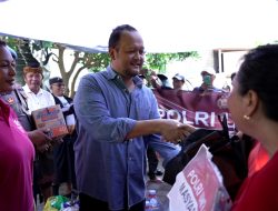 Wabup Badung Bagus Alit Sucipta Serahkan Bantuan Sosial di Kapal dan Dalung, Beri Semangat Warga Korban Banjir