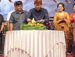 Bupati Badung Hadiri HUT Ke-100 Desa Mambal