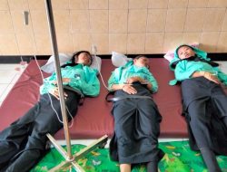 Puluhan Siswa SMKN 1 Sine, Ngawi, Diduga Keracunan Usai Santap MBG
