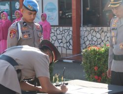Kapolresta Mamuju Pimpin Upacara Serah Terima Jabatan Kapolsek Tommo Mamuju