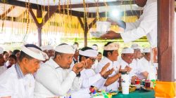 Tawur Balik Sumpah Utama, Bupati dan Wabup Tanam Pohon di Jaba Pura Penataran Agung Pucak Mangu