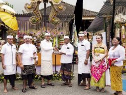Wabup Badung Hadiri Pujawali di Pura Desa, Desa Adat Tiyingan, Pelaga