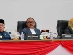 Gubernur Sulbar Bersama Wagub Kompak Hadiri Rapat Paripurna DPRD Sulbar, Bahas Ranperda ‎
