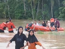 Banjir Meluas di Padang Pariaman, Bupati Turun ke Lapangan. 11 Kecamatan Lumpuh, Infrastruktur Rusak Berat
